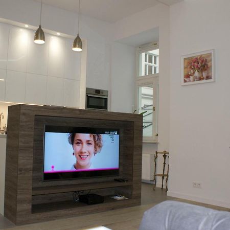 ורשה Lovely Apartment- Poznanska 16 מראה חיצוני תמונה