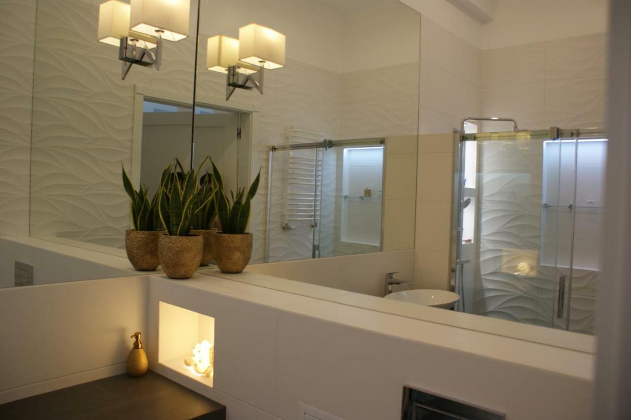 ורשה Lovely Apartment- Poznanska 16 מראה חיצוני תמונה